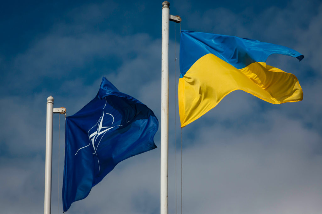 Экономист Разуваев оценил шансы Украины расплатиться с Западом