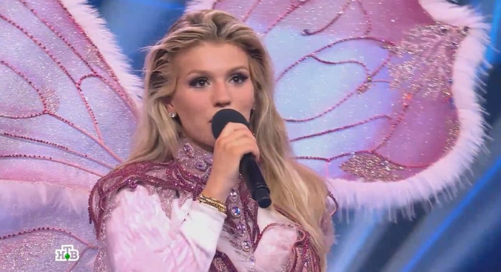 Певица Люся Чеботина вспомнила, как расплакалась прямо на сцене "Маски"